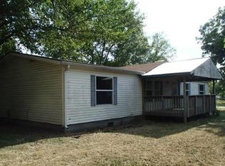 825 S Cypress St, Ottawa, KS 66067