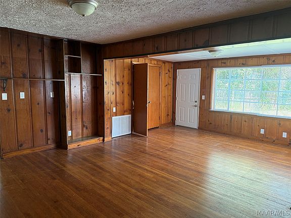 4th image of 3227 Gilmer Ave
