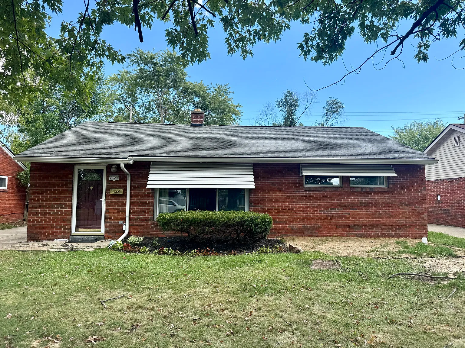 3 bed, 1.5 bath, 1092 sqft, $1,600 — Photo 1