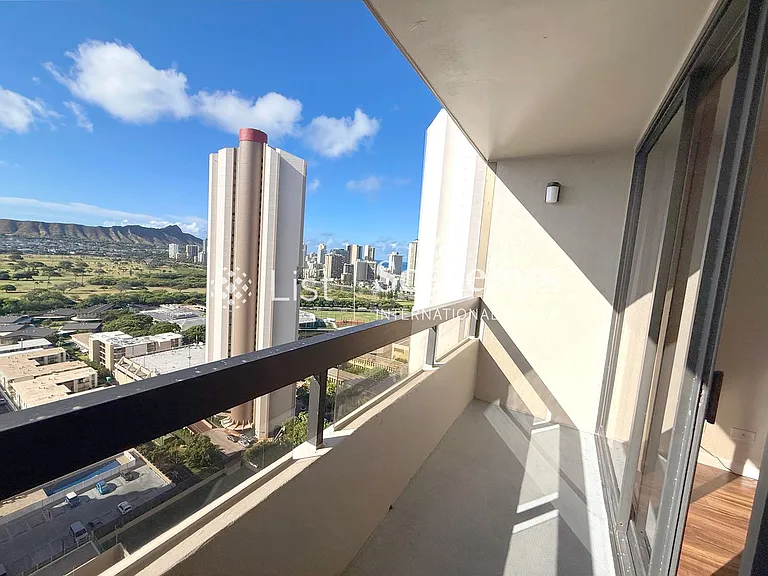 2499 Kapiolani Blvd #2703 — Photo 7