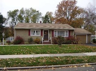 440 Plains Rd, Milford, CT 06461