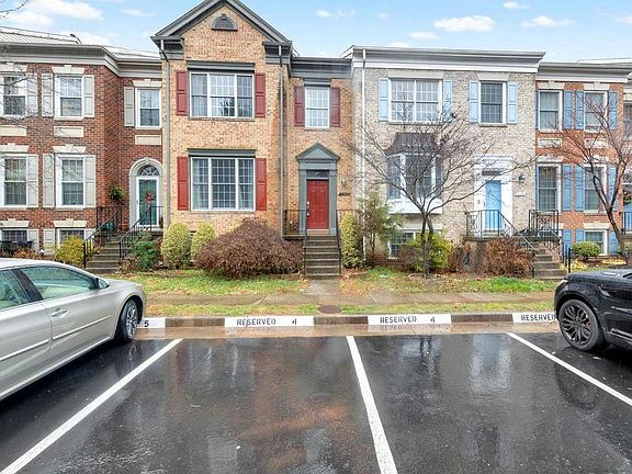 2nd image of 5162 Woodfield Dr