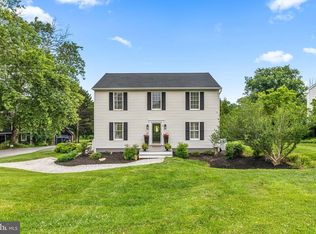 13 Barrow Ct, Towson, MD 21204