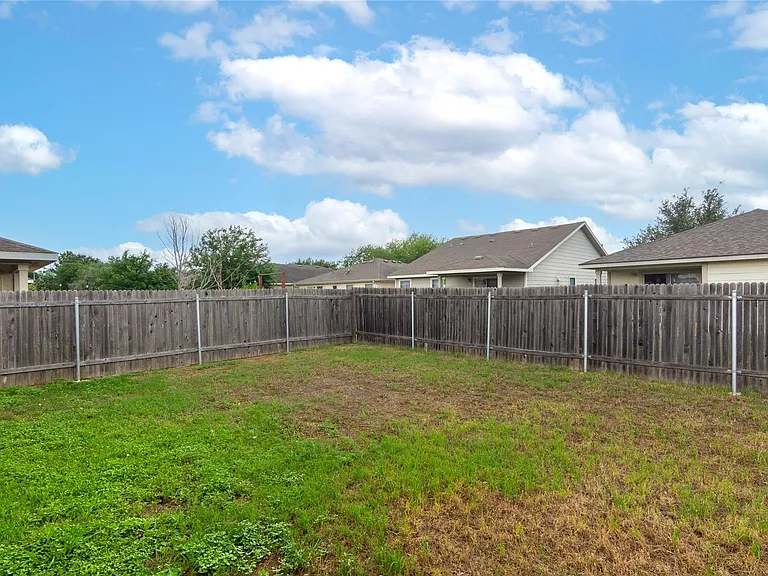 7612 Cayenne Ln — Photo 27