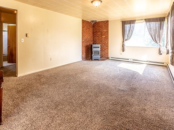 2nd image of 1716 Marine Dr