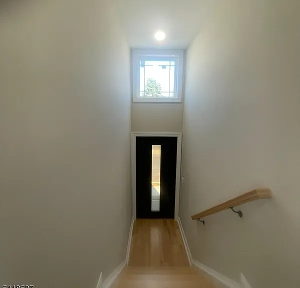 1297 Avy St — Photo 19