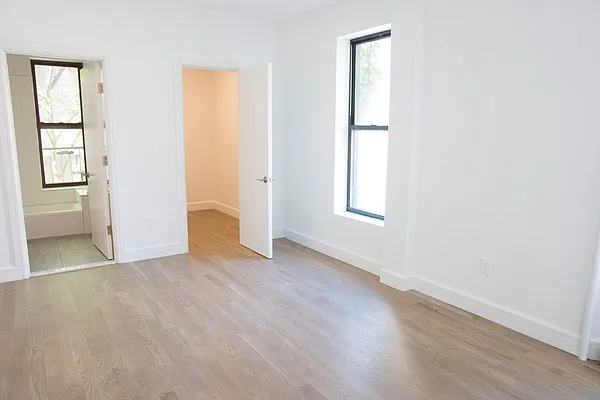 Rented by Knightsbridge Properties Corp | media 5