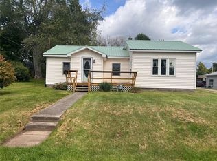 319 Chestnut St, Waterford, PA