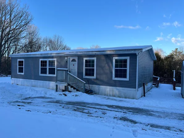17 Averill Mobile Home Park, Benton, ME 04901
