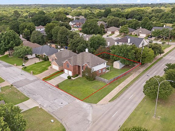 4th image of 6000 Red Fern Dr