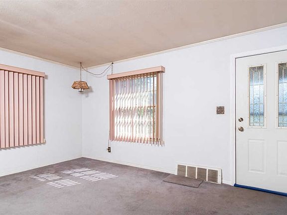 3rd image of 2111 Lawndale Ave