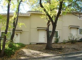 133 Gresham St APT C, Ashland, OR 97520