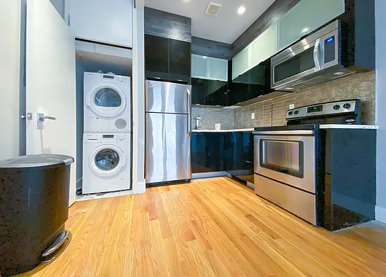 Rented by Mazel Realty USA Corp | media 24