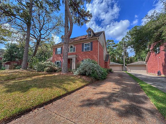 2nd image of 3203 Emerald Grove Dr