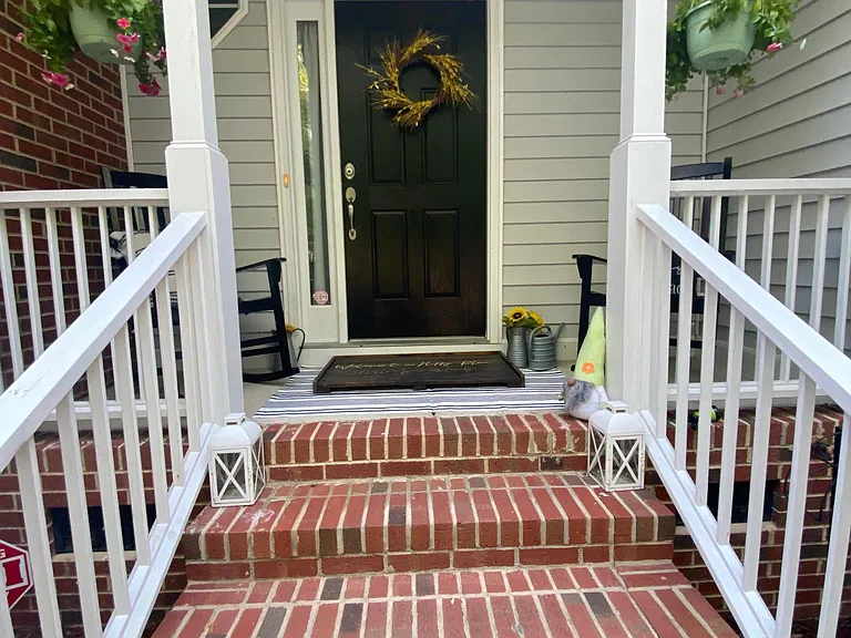 6006 Kohler Ln — Photo 2