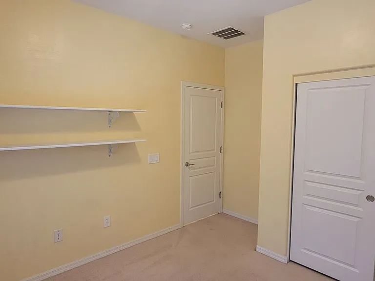 1342 Springdale Ln — Photo 28