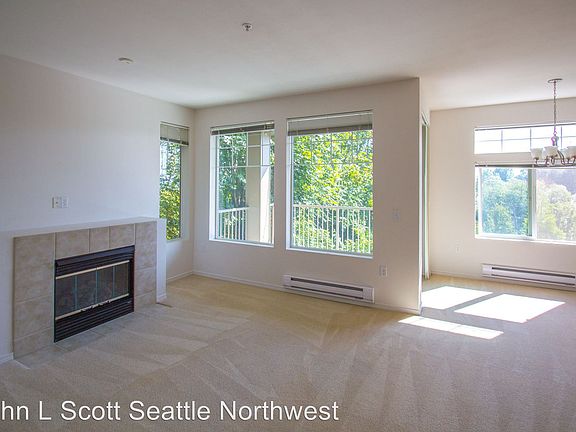 5th image of 21507 42nd Ave S APT D2