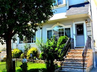 98 Harris Ln, Staten Island, NY 10309