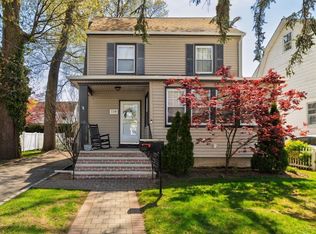 119 Nassau Avenue, Malverne, NY 11565