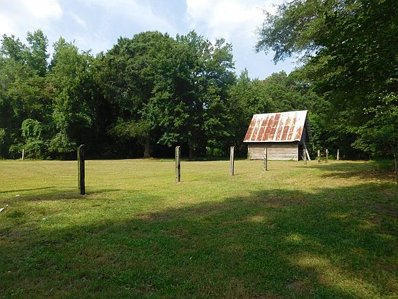 4th image of 900 Loftin Farm Rd