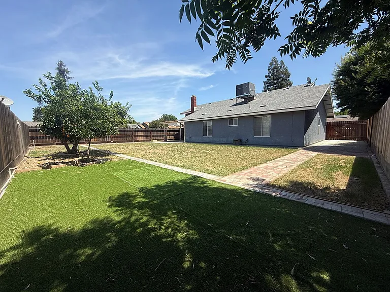 1105 S Jeffrey Ct — Photo 24