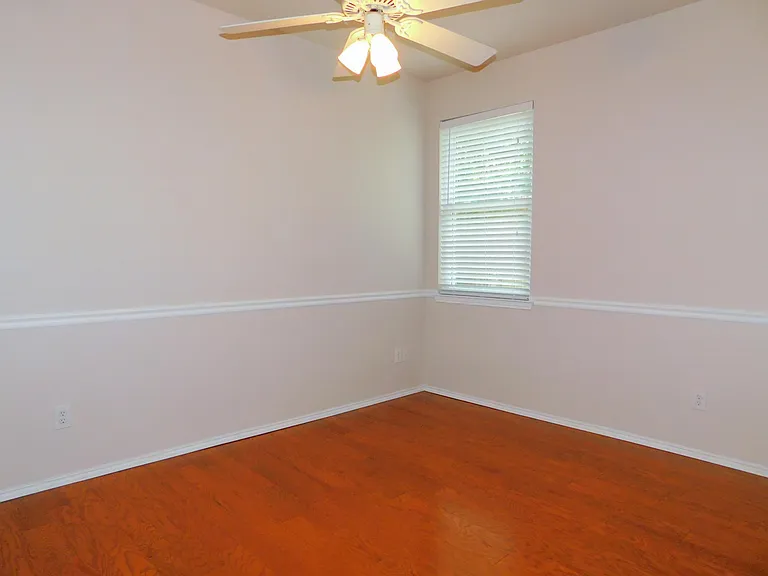 7917 Seven Oaks Ln — Photo 24