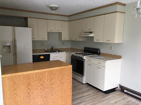 3rd image of 344-111 Elm St #111