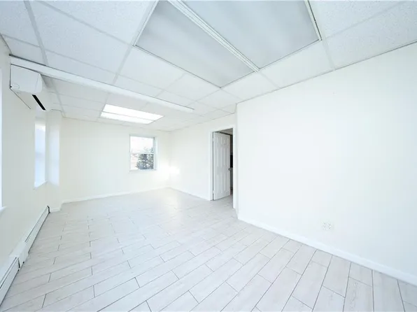 2202 Burnett Street image 33 of 45