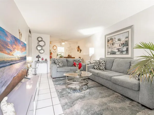 905 NE 28th St APT 102, Wilton Manors, FL 33334