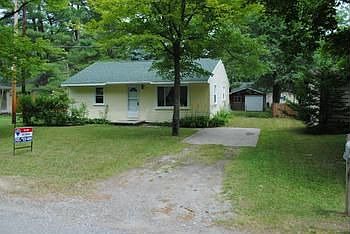 Cheaper then rent! This two bedroom ranch has been completely updated with a newer roof, vinyl sidin