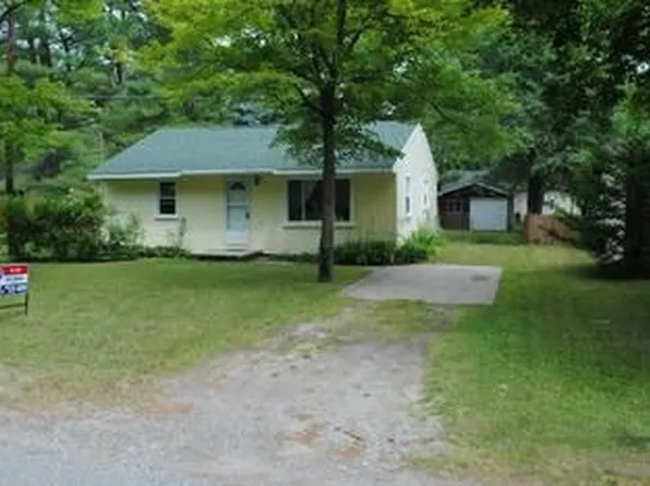 3136 N West River Rd, Sanford, MI 48657