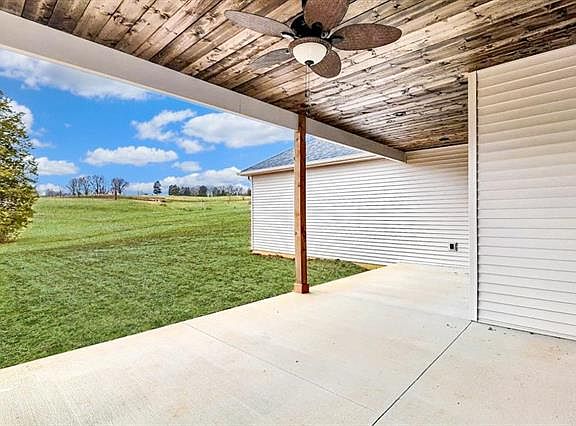 5th image of 621 Winged Foot Ct