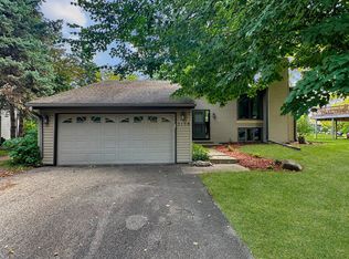3158 Quarry Ct, Eagan, MN 55121