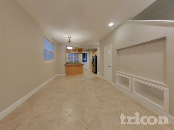 4th image of 2280 South Dr Unit 11