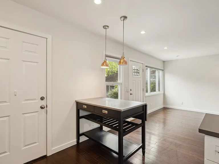 421 Nevada St — Photo 12