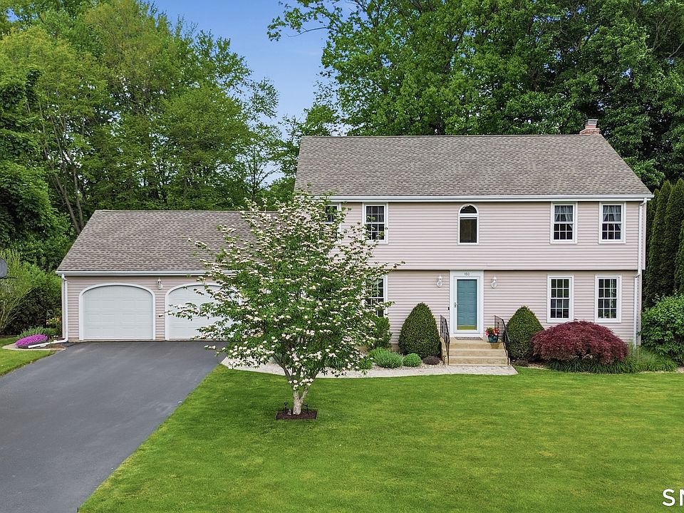 1st image of 480 Quarry Brook Drive