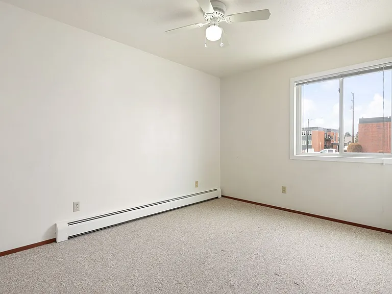 Colton Heights Apartments — Photo 4