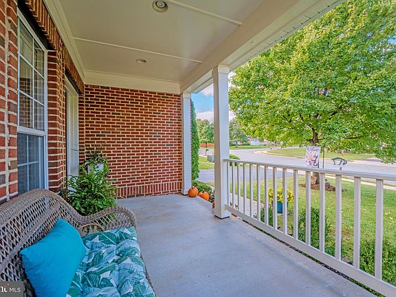 5th image of 151 Alpine Dr SE