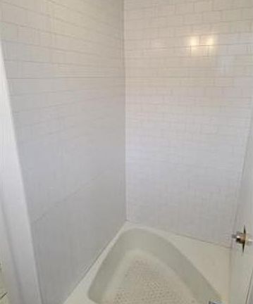 4th image of 2124 Rainier Ave #1