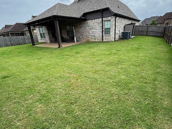 3rd image of 7158 Whittier Dr