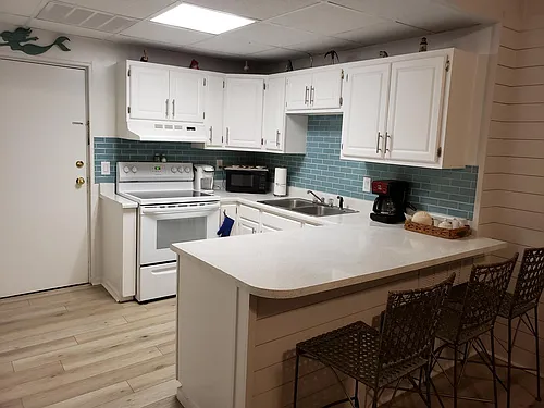 909 Santa Rosa Blvd #617 Photo 1