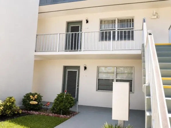 321 Burgundy Ave #G, Delray Beach, FL 33484