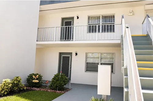 321 Burgundy Ave #G Photo 1