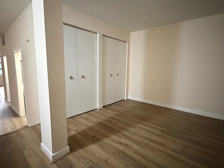 Monument Place Apartments — Photo 14