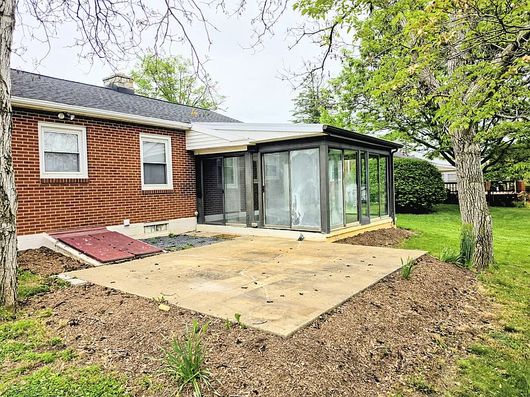 2402 New Holland Pike — Photo 22