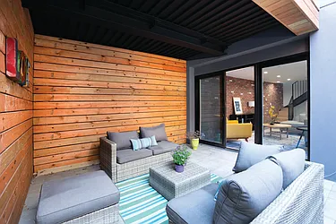 Sold by The InHouse Group