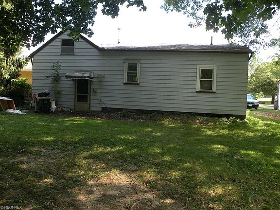 3rd image of 13410 Park Dr