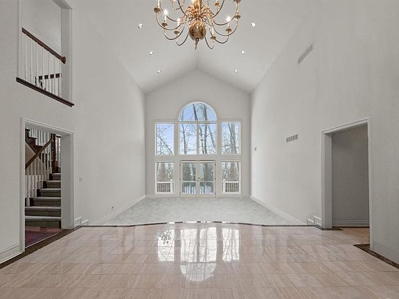2nd image of 1337 S Carillon Ct