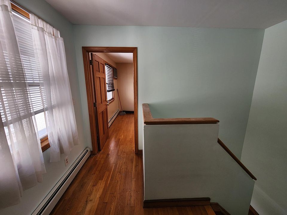 1st image of 2518 127th St Floor 2