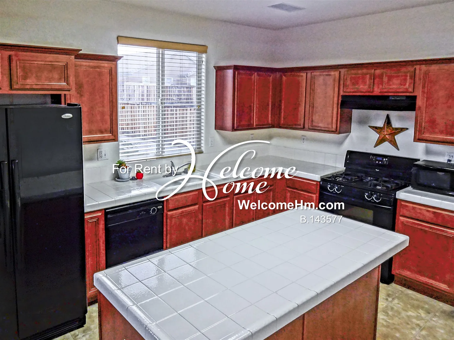 4 bed, 1972 sqft, $3,125 — Photo 4